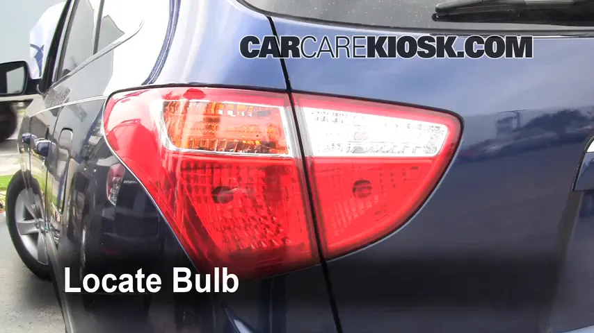 2008 Hyundai Veracruz GLS 3.8L V6 Lights Reverse Light (replace bulb)